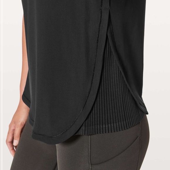 Lululemon Athletica Just Pleat It Black athletic top - Picture 2 of 6